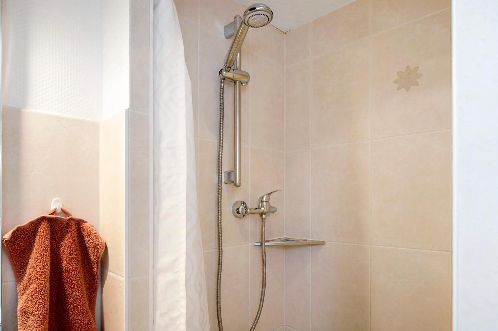 Wellness Ferienwohnung Mueller ロストック エクステリア 写真