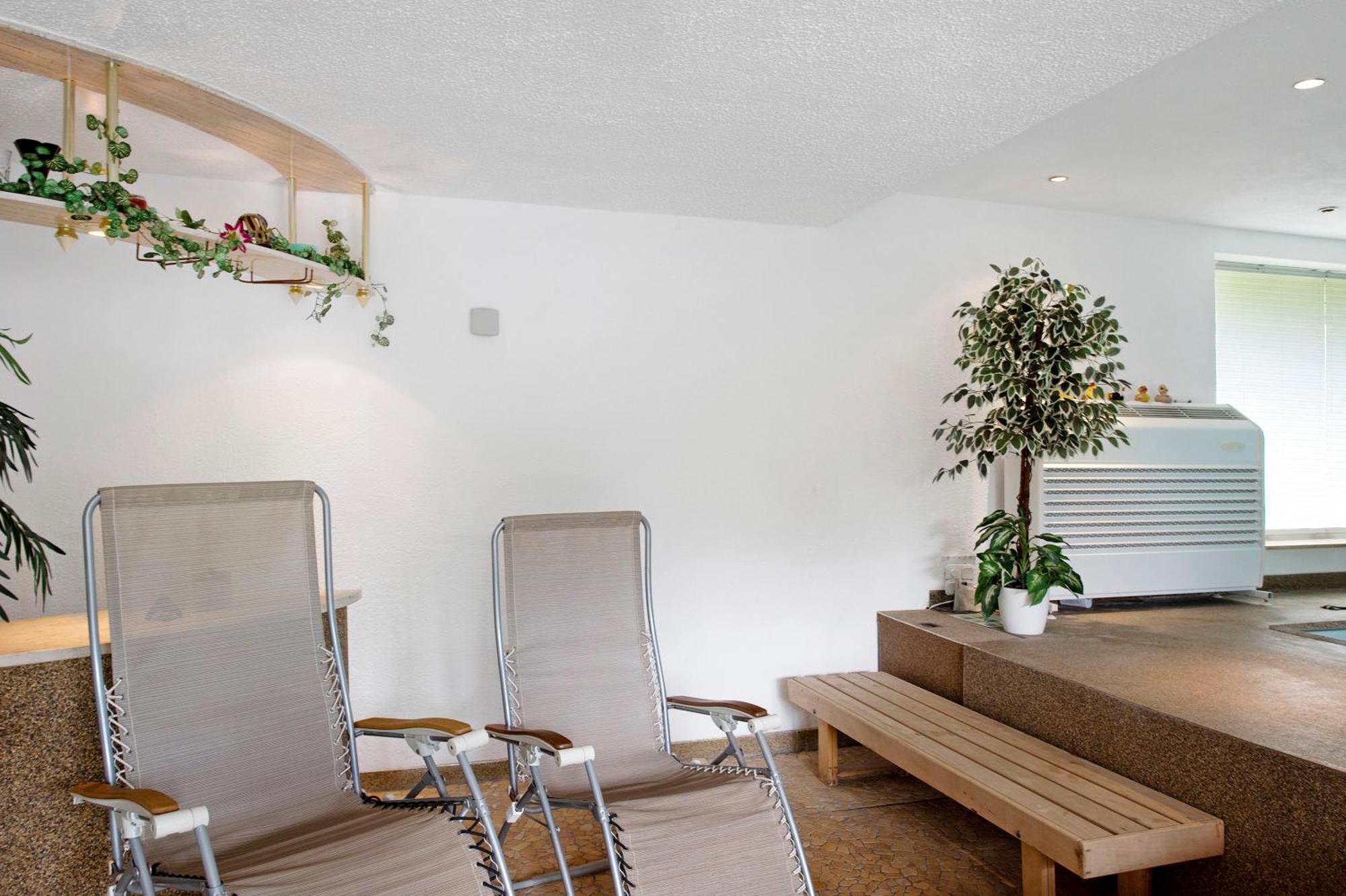 Wellness Ferienwohnung Mueller ロストック エクステリア 写真